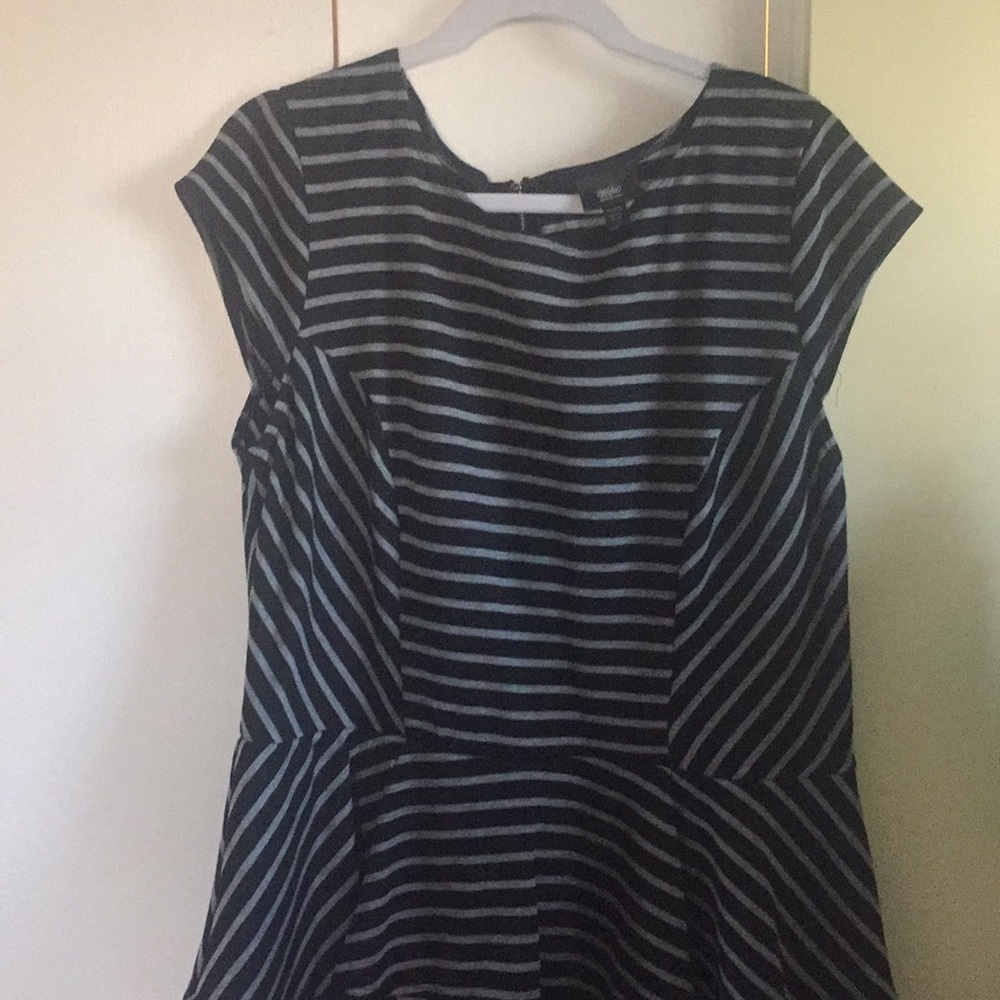 Mossimo XXL Black and Grey Peplum Dress